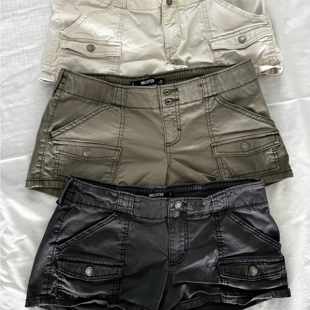Hollister Women's Cargo Shorts - Black, Olive, Cream